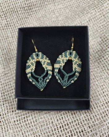 2   Σκουλαρικια μακραμε πρασινα (1)